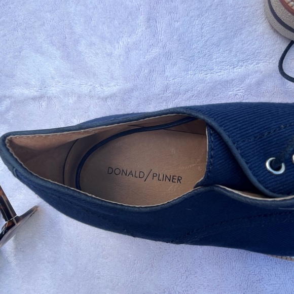 Vintage Donald Pliner “Lance” chambray shoe. Size 10.5 main image 4